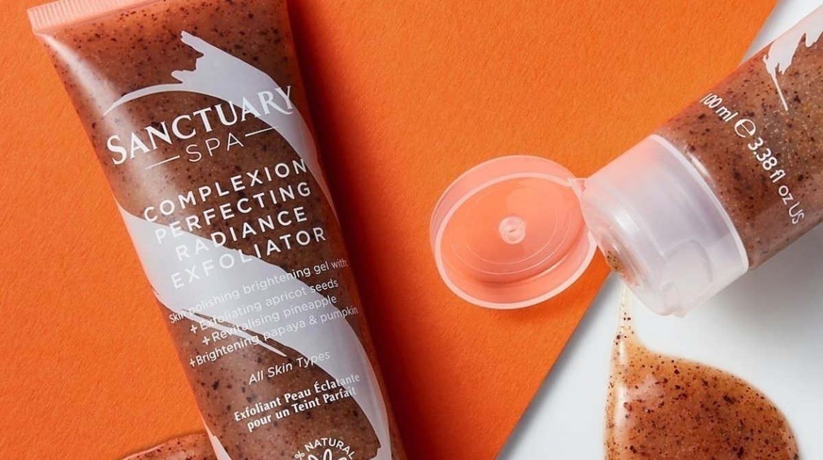 How to Exfoliate Your Face for a Healthy, Radiant Glow